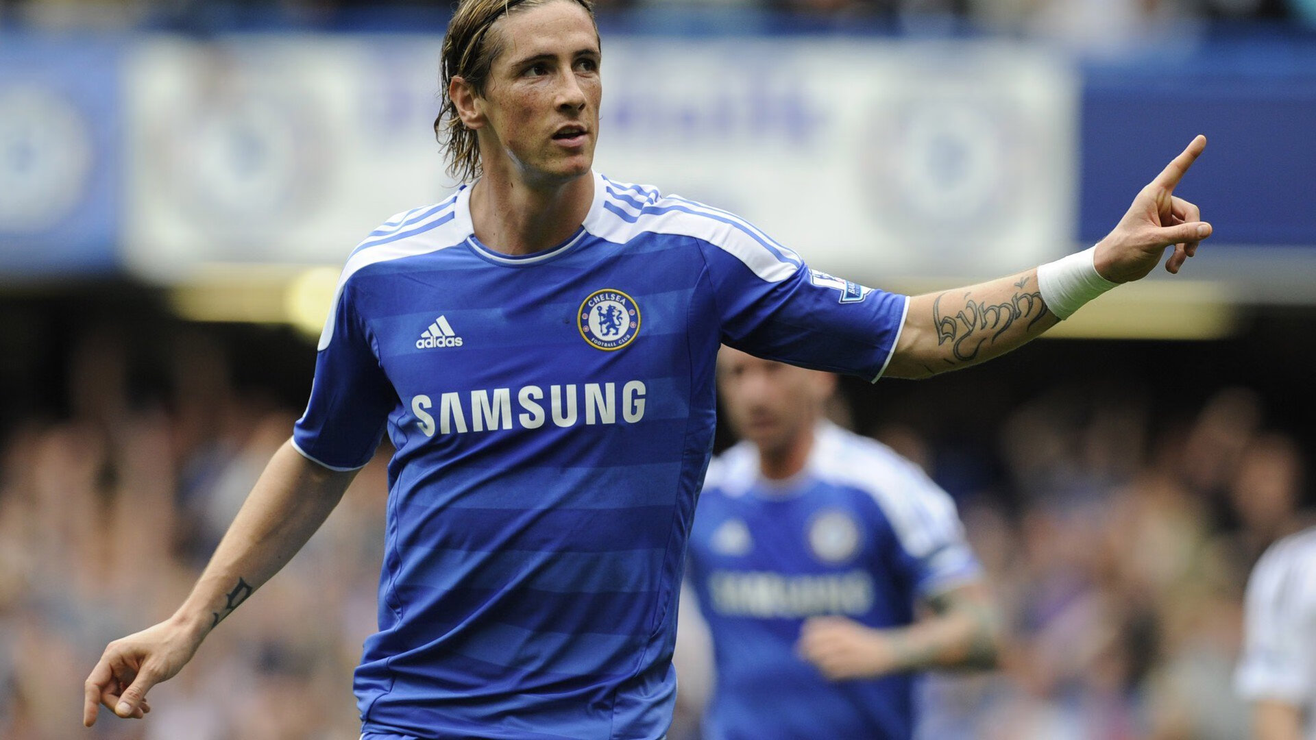 乐鱼电竞在线平台登录入口-隆戈：全黑队进攻的超能力，突破防线无人可挡，隆戈斯干红葡萄酒价格