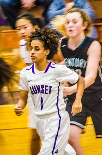 Leyu Sport下载-中国篮球如何提升球队间战术对抗，如何提升篮球对抗能力